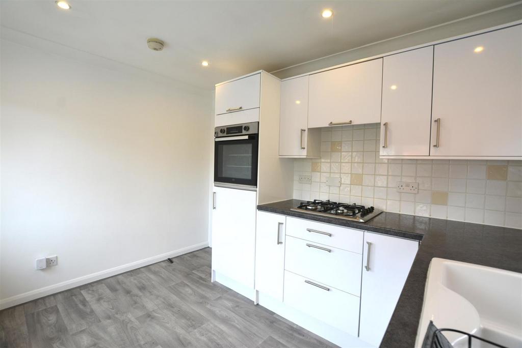 Kitchen 1.JPG