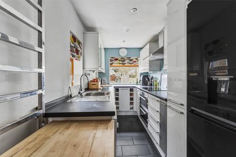 2 bedroom terraced house for sale, St. James Road, Hertfordshire WD18