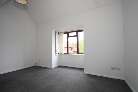 undefined, Oriental Road, Woking GU22