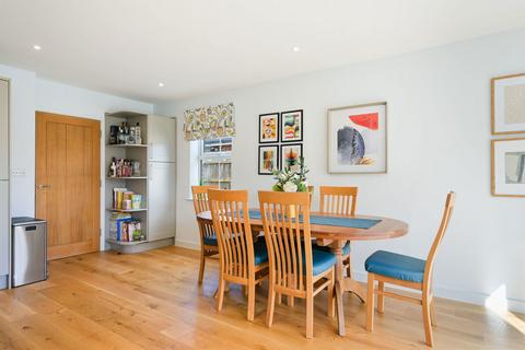 4 bedroom semi-detached house for sale, Headland Way, Lingfield RH7
