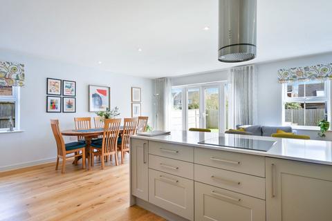 4 bedroom semi-detached house for sale, Headland Way, Lingfield RH7