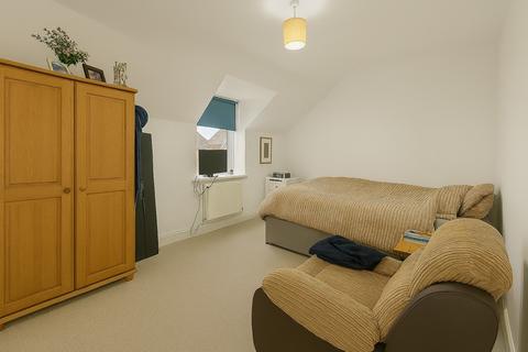 undefined, Kinnings Row, Tonbridge, TN9