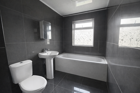 undefined, Ashingdon Road, Rochford, SS4
