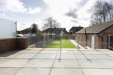 undefined, Lindley Moor Road, Huddersfield HD3