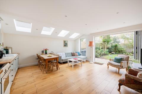 2 bedroom flat for sale, Plympton Road, London NW6