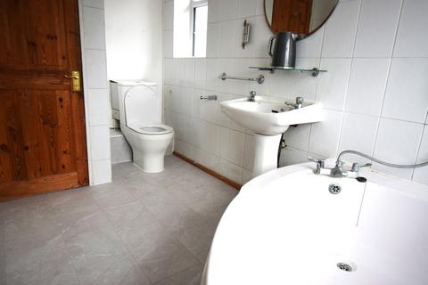 undefined, Kingshill Avenue, Northolt UB5