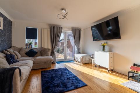 2 bedroom terraced house for sale, Dover Road, Gravesend, DA11 9PJ