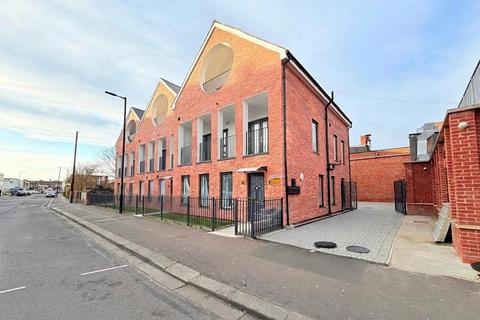 Block of apartments to rent, High Street, Enfield EN3