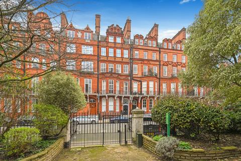 2 bedroom flat for sale, Cadogan Square, London SW1X