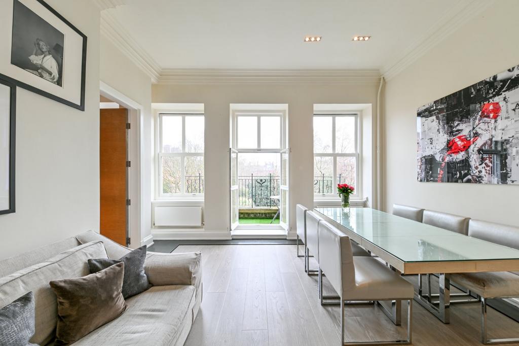 Grand Living Space