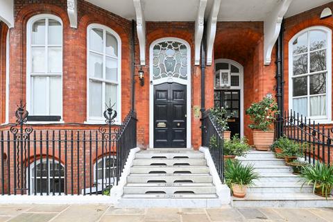 2 bedroom flat for sale, Cadogan Square, London SW1X