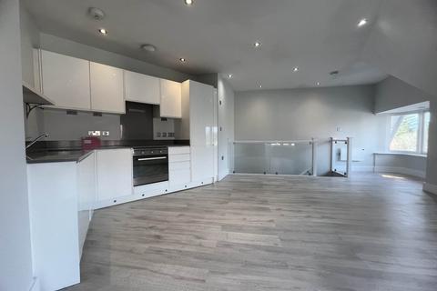 2 bedroom duplex to rent, Queens Road, Bournemouth BH2
