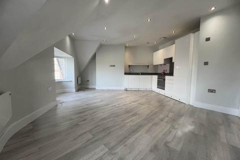 2 bedroom duplex to rent, Queens Road, Bournemouth BH2