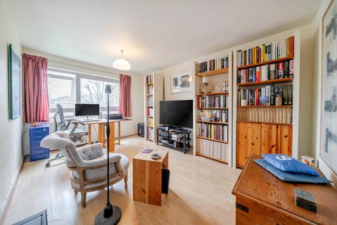 1 bedroom property for sale, Bartholomew Close, Battersea, London, SW18