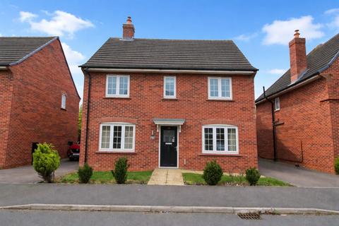 4 bedroom detached house for sale - Clay Avenue, Stewartby, Bedford