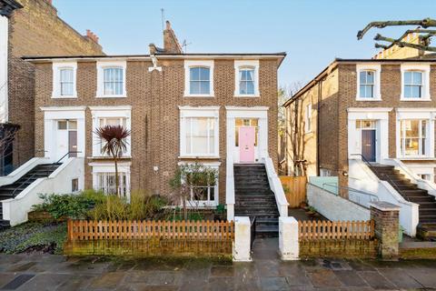 2 bedroom flat for sale, Lawford Road, London NW5