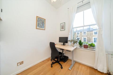 2 bedroom flat for sale, Lawford Road, London NW5
