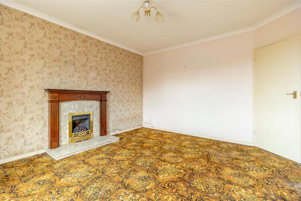 8682072-interior02.jpg