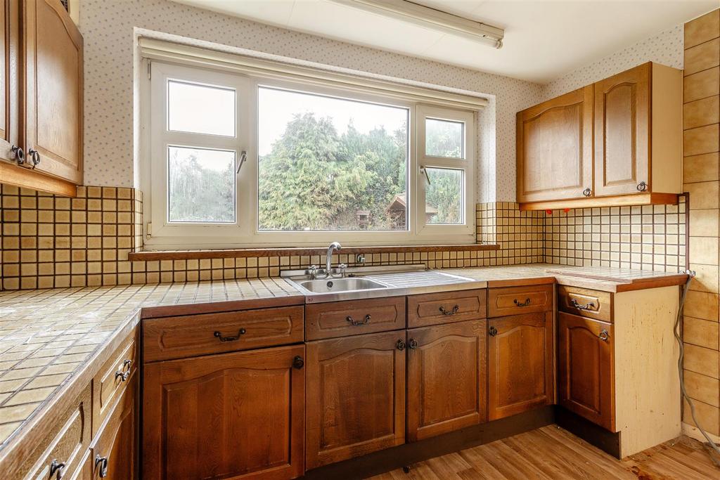 8682072-interior13.jpg