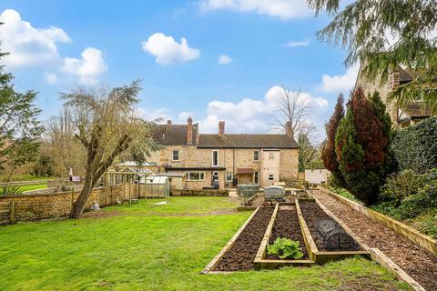 4 bedroom semi-detached house for sale, Tredington