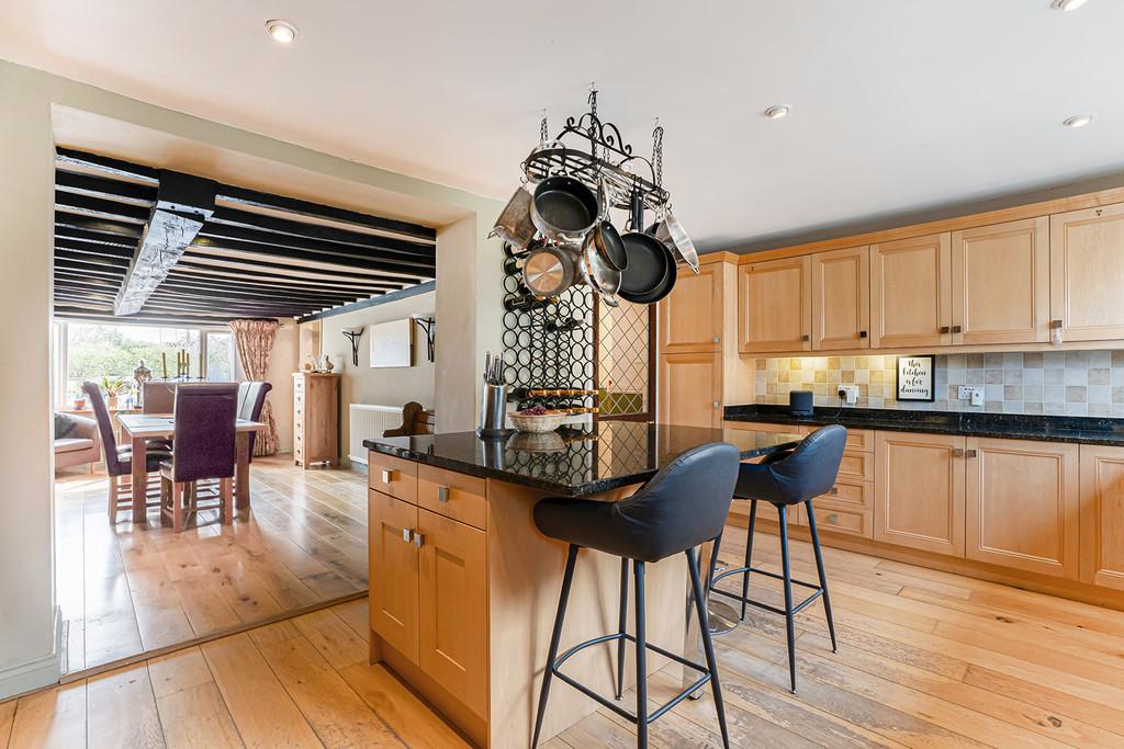 Kitchen breakfast room