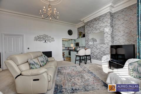 2 bedroom ground floor flat for sale, Crownville, Roker Terrace