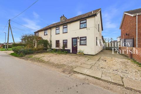 3 bedroom semi-detached house for sale, Dodds Road, Attleborough NR17