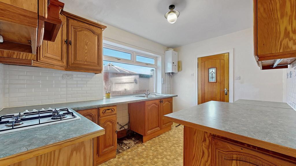 17-web-or-mls-8 Heathside Road 20