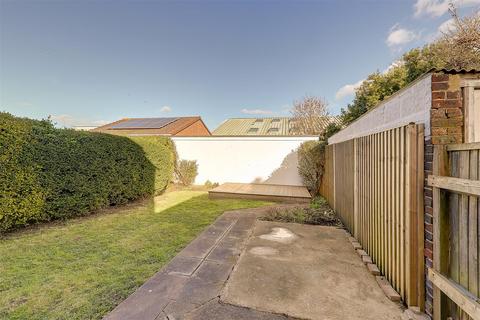 1 bedroom flat for sale, Garrick Road, Broadwater, BN14