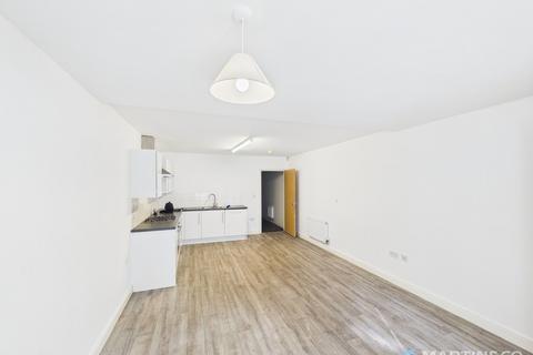 4 bedroom terraced house to rent, Church Street, Blackpool FY1