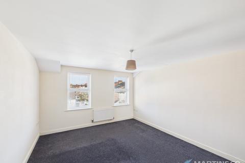4 bedroom terraced house to rent, Church Street, Blackpool FY1