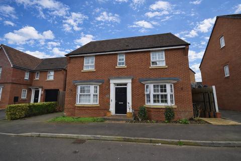 4 bedroom detached house for sale - Badger Crescent, Whitchurch