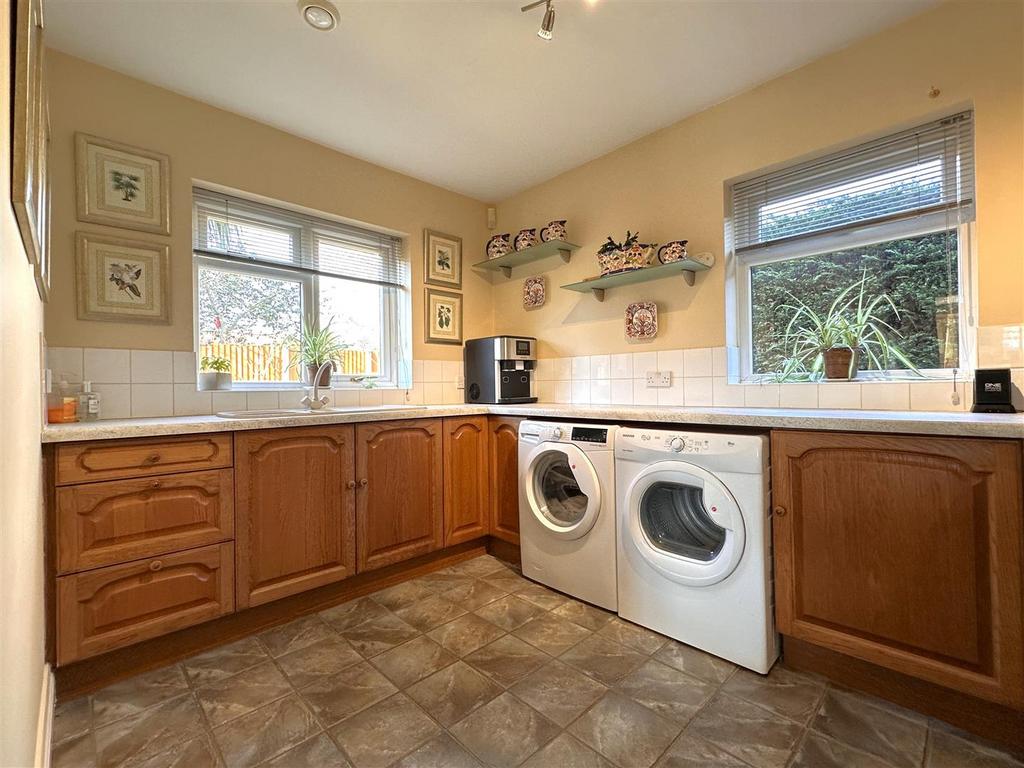 Utility Room 310