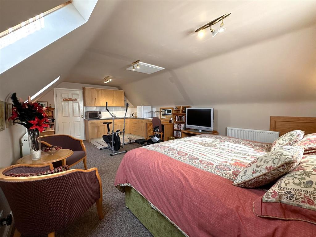 Large Multi-Purpose Space 485