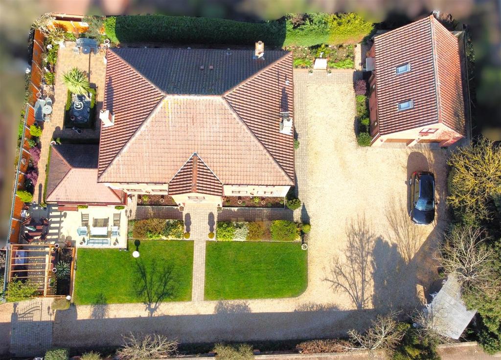 Aerial Overview 401