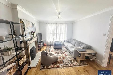 3 bedroom terraced house for sale, Belgravia Close, High Barnet EN5
