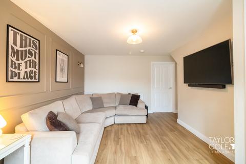 3 bedroom detached house for sale, Rosings Drive, Tamworth