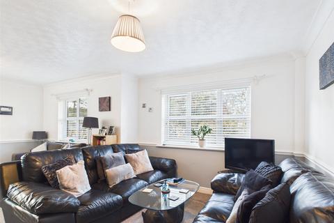 1 bedroom maisonette for sale, Twynham Road, Southbourne, Bournemouth, Dorset, BH6