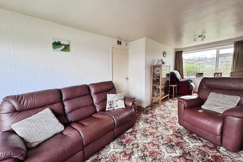 3 bedroom detached house for sale, Ashbourne Croft, Cleckheaton, BD19