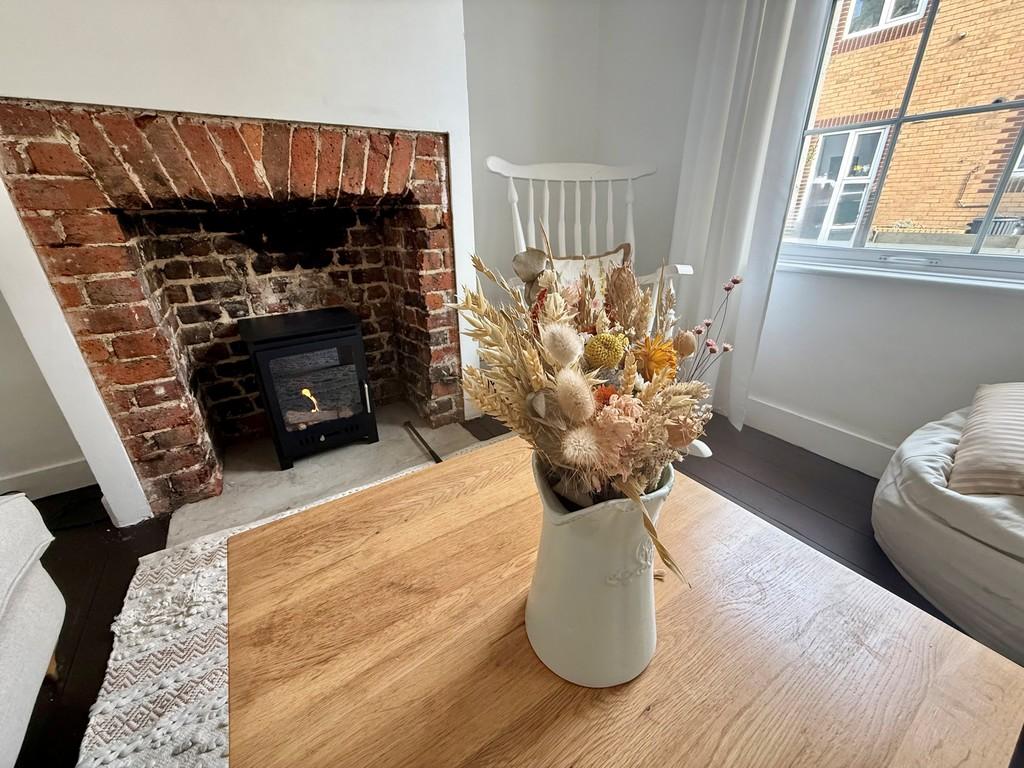 9 Albert Road Fireplace 2