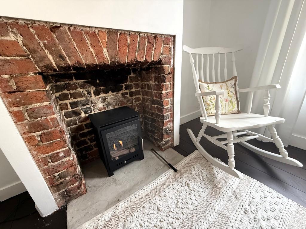 9 Albert Road Fireplace 1