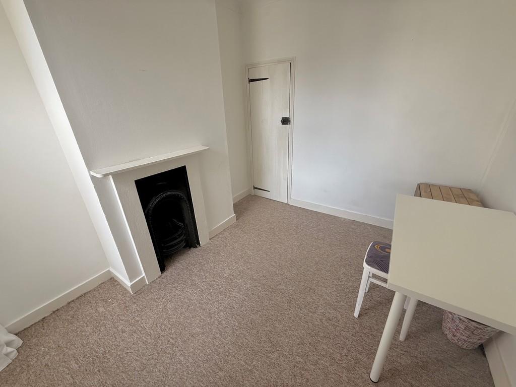 9 Albert Road Bed2