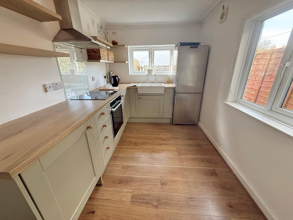 9 Albert Road Kitchen 1