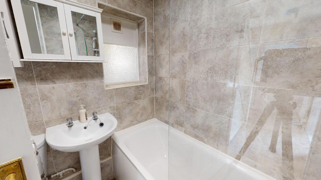 Ground Floor Bathroom