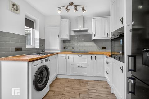 undefined, Cwrt Nant Y Felin, Caerphilly