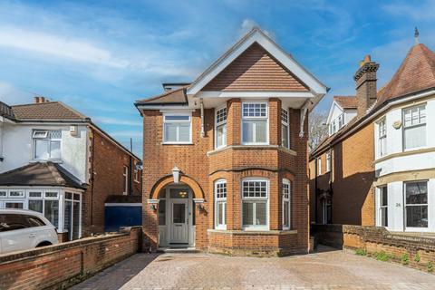 undefined, Shirley Avenue, Southampton SO15