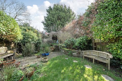 4 bedroom detached house for sale, Fitzjohn Avenue, High Barnet, EN5