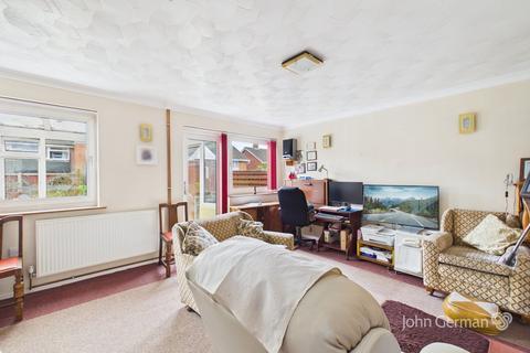 3 bedroom semi-detached house for sale, Willow Road, Barton Under Needwood
