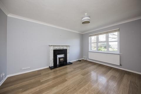 3 bedroom end of terrace house to rent, Streatfield Gardens, Streatfield Road