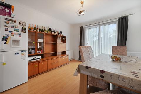 3 bedroom semi-detached house for sale, Farmstead Road, Harrow